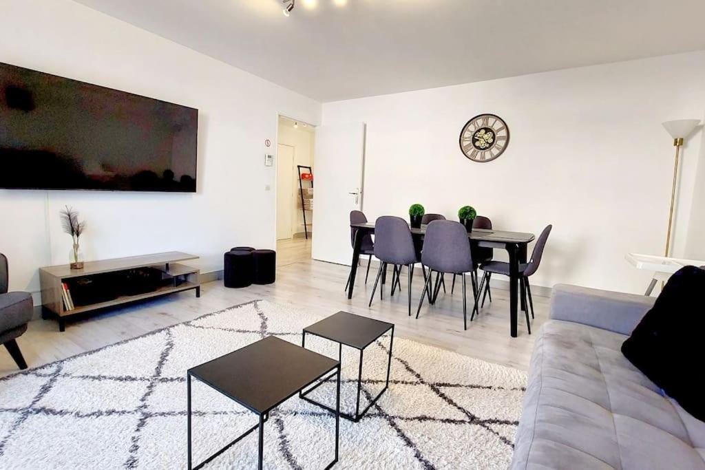 Cosy Home 2, 2 Chambres, 6 Personnes, 3 Min Gare, Parking Cergy Exterior photo