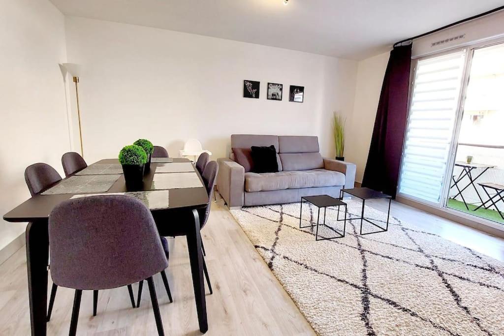 Cosy Home 2, 2 Chambres, 6 Personnes, 3 Min Gare, Parking Cergy Exterior photo