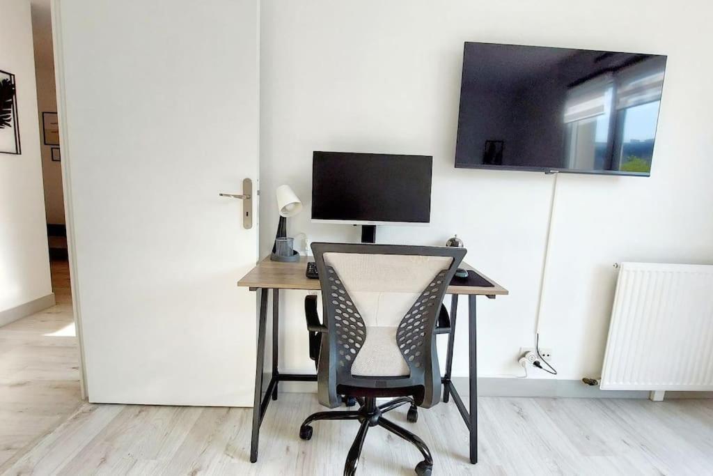 Cosy Home 2, 2 Chambres, 6 Personnes, 3 Min Gare, Parking Cergy Exterior photo