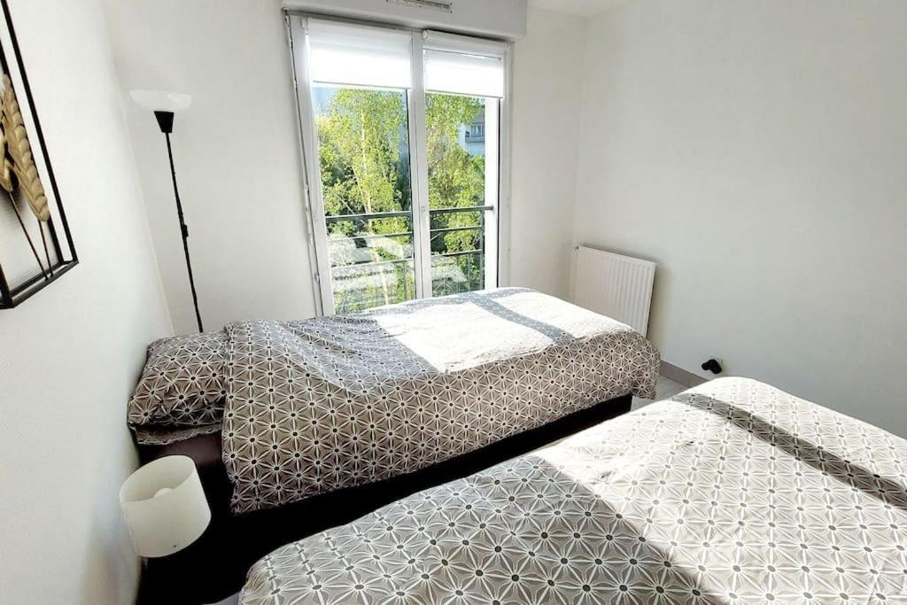 Cosy Home 2, 2 Chambres, 6 Personnes, 3 Min Gare, Parking Cergy Exterior photo