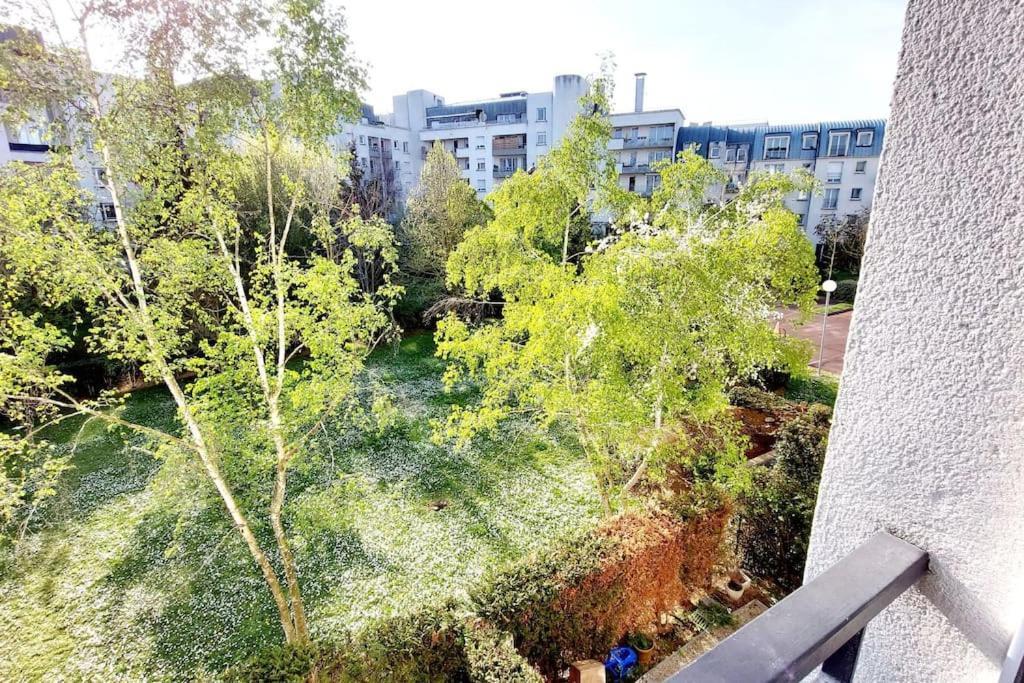Cosy Home 2, 2 Chambres, 6 Personnes, 3 Min Gare, Parking Cergy Exterior photo